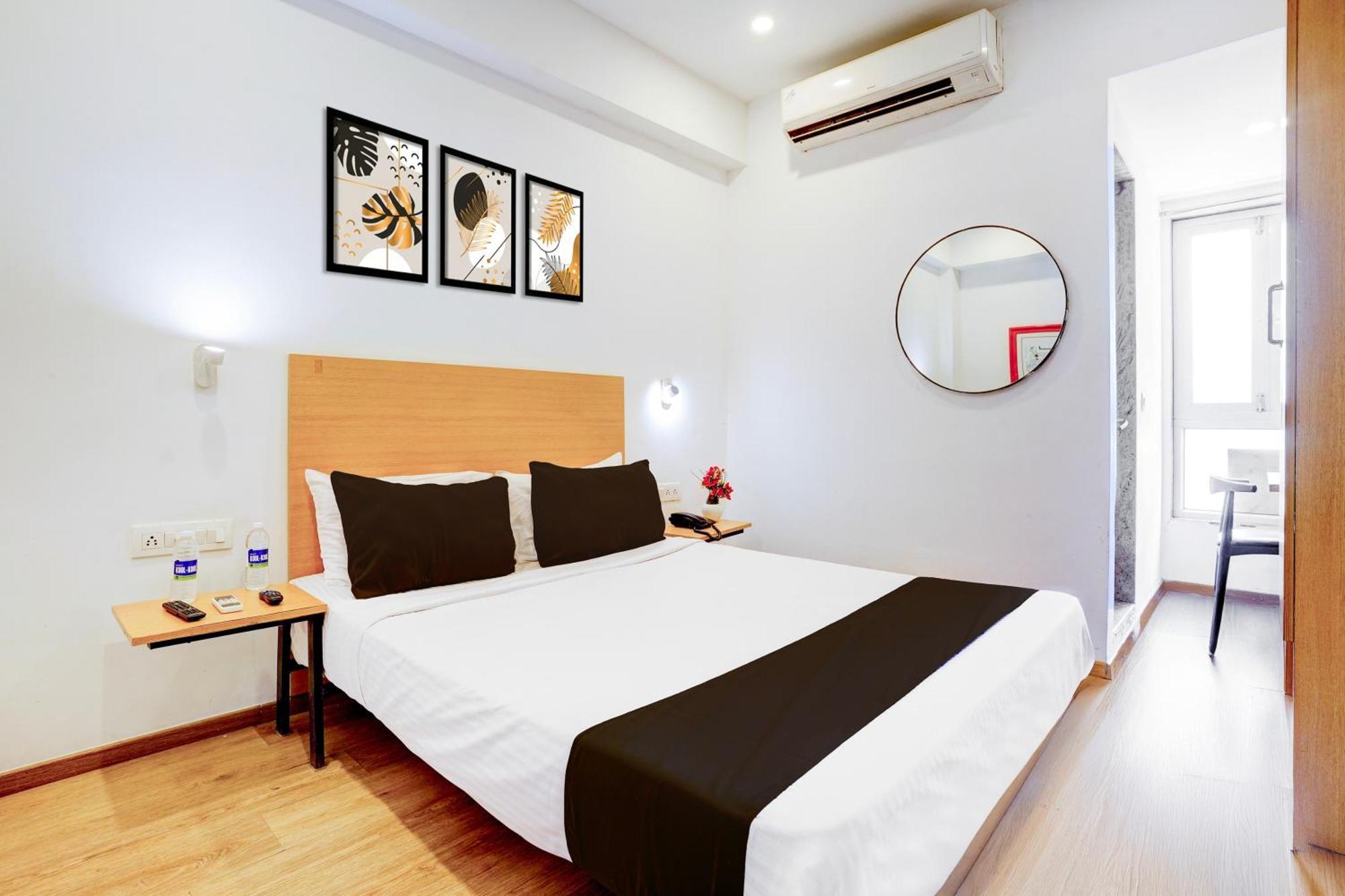Townhouse Khar The Habitat Hotel Mumbai Ngoại thất bức ảnh