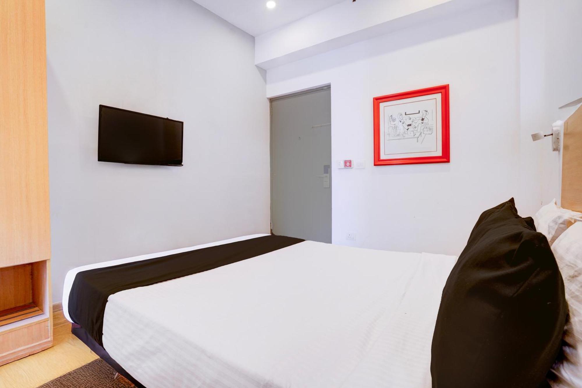 Townhouse Khar The Habitat Hotel Mumbai Ngoại thất bức ảnh